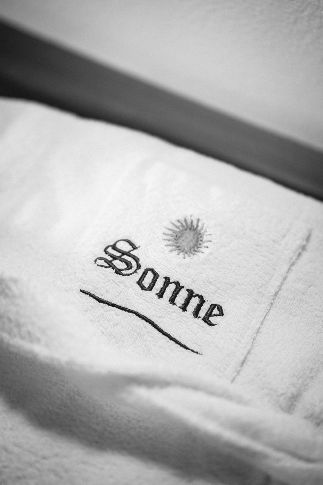 טירולו Small Hotel Sonne מראה חיצוני תמונה